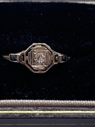 Antique Deco 18k Gold  Diamond Ring