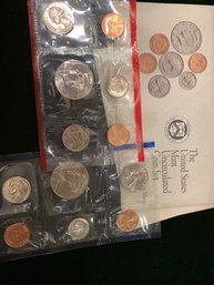 1992 Uncirculated United States Mint Sets In Envelope