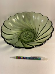 Green Hazel Atlas Swirl Serving Dish