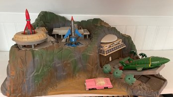 Matchbox Thunderbirds Tracy Island Model Playset