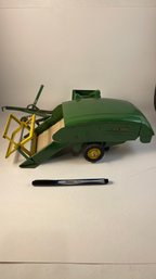 Vintage 1950'S Tru Scale John Deere Auger A12 Pull Type Combine With Canvas 1/16 Scale With Box