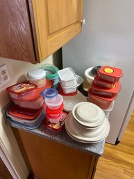 Lot Of Plasticware/Food Storage Containers