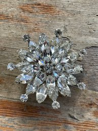 Vintage WEISS Rhinestone Brooch