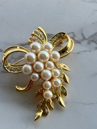 Pearl Studded Brooch