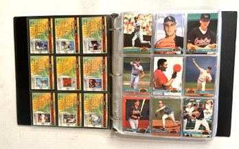 1991 The TOPPS Company Baseball Cards  In Binder