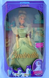 ( B36) Disney Classics Cinderella Doll 1624