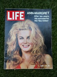 Vintage 1971 LIFE Magazine Ann Margaret