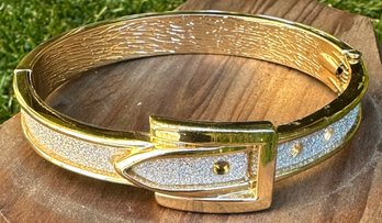 Vintage Gold Metal Belt Shaped Hinged Bracelet With Rhinestone And Glittered Decoration