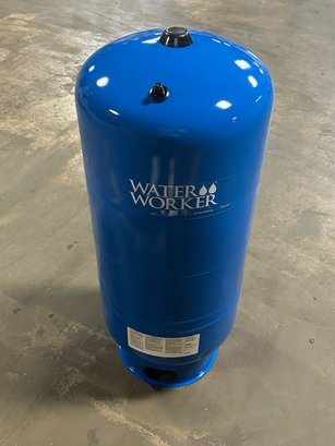 Water Worker 30 Gallon Well Tank