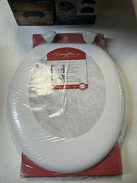 Toilet Seat New & Seal