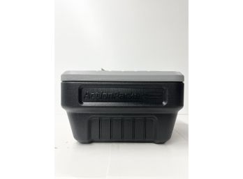 Rubbermaid Storage Tote