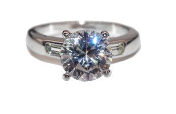 Stunning Fashion Ring - Size 8