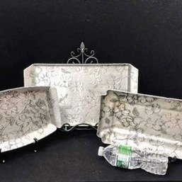 Set Of 3 VTG Wendell August Forge Hammered Aluminum Tray Vines Leaves Flowers