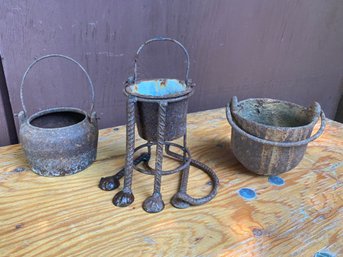 Antique Small Cast Iron Pots With Stand