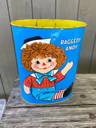 1972 Raggedy Ann And Andy Metal Waste Basket