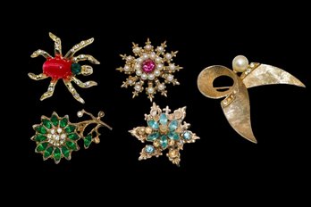 5 Vintage Brooches/pins With Rhinestones