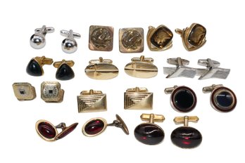 Large Lot With Vintage Cufflinks, Krementz, Swank, And More!