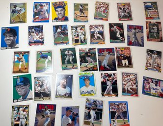 Lot Of 36 Baseball Cards