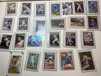 Lot Of 24 Baseball Cards