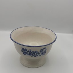 Pfaltzgraff Yorktowne Vintage Pedestal Bowl