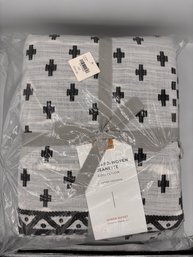 Anthropology Jard- Woven Jeanette Collection Queen Duvet- NWT