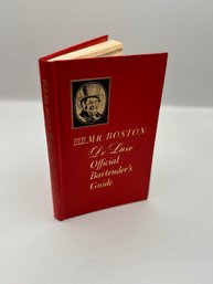 Old Mr. Boston Deluxe Bartender's Guide. 1960s Unique Books