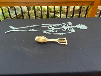 Glow In The Dark Skeleton And Skeleton Tongs