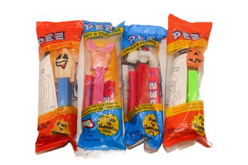 4 VINTAGE PEZ IN ORIGINAL PACKING