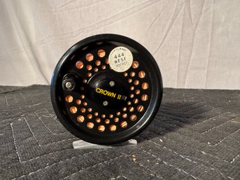 Crown 2 Fishing Reel