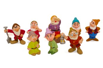 Mix Lot Of Dwarfs Figurines