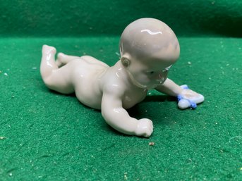 Royal Copenhagen Denmark Porcelain Naked Crawling Baby. #1739. Perfect Condition. Yes Shipping.