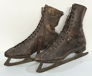 Antique Ladies Ice Skates