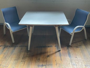 Children's Table With 3 Chairs