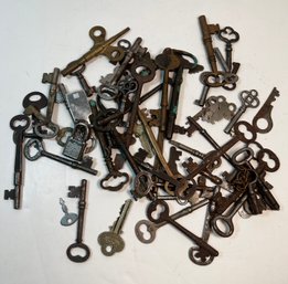 Miscellaneous Key Lot Including Clock And Skelton Keys