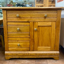 Small Oak Commode