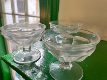 Vintage Set Of 3 Clear Footed Dessert Cups