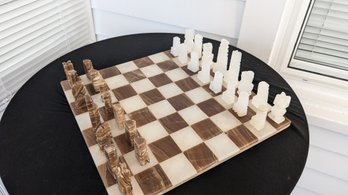 Elegant Onyx And Marble Chess Set: A Timeless Classic