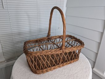 Stylish Wicker Wine Bottle Basket