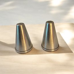 Oneida Stainless Steel Shakers