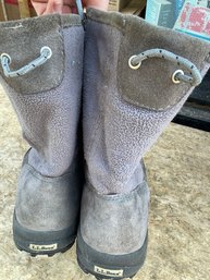 A Pair Of Mens LL Bean Green Boots / Slippers