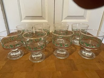 Set Of 8 Holly Berry Dessert Stemware Glasses