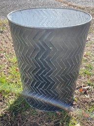 Cute Metal Garbage Can