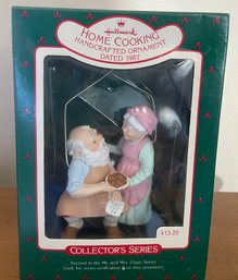 Hallmark Keepsake Ornament, Home Cooking Collectors Ser