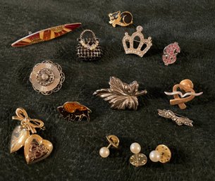 Beautiful Lot Ladies Pins/brooches