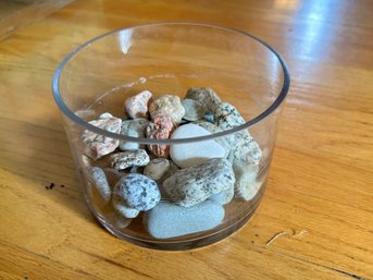 Clear Cylinder Glass Vase With Pretty Rocks Inside