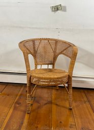 Mid Century Split Rattan Slope Arm Chair With Decoration