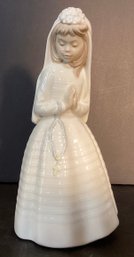 Retired 1990 Porcelain  Lladro Communion Girl.