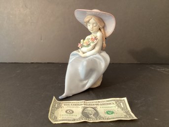 Original Lladro Porcelain Figure Fragrant Bouquet  #5862