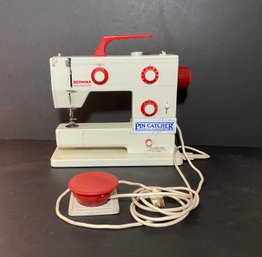 Bernina 900 Nova Electronic Sewing Machine