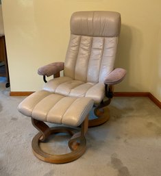 Ekornes Stressles Lounge Chair & Ottoman